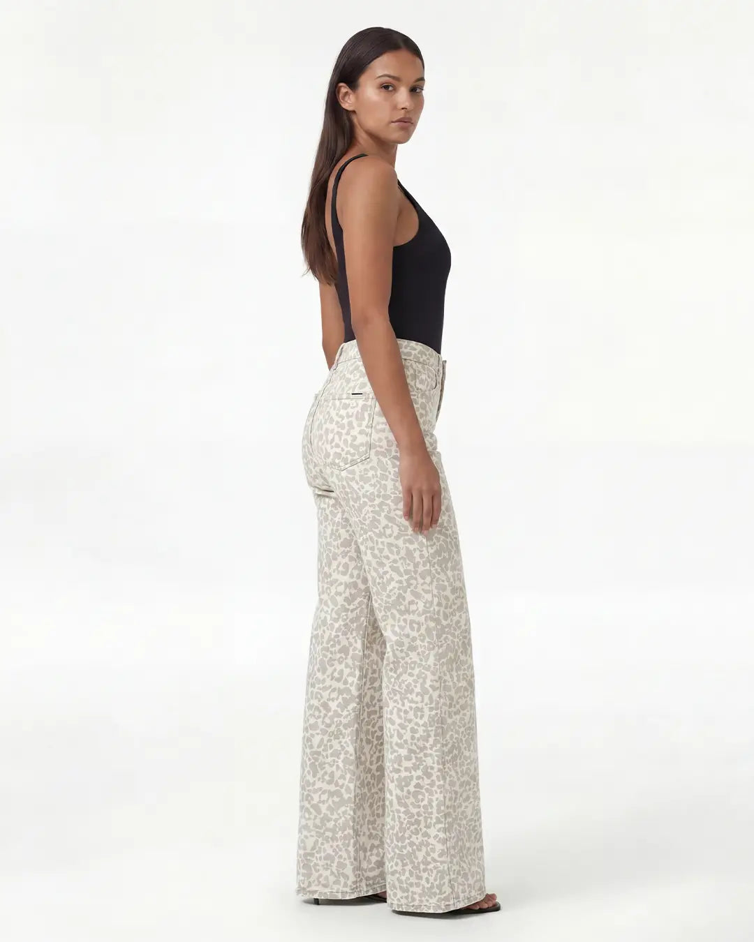 Novalia BBL Baggy Jeans - High Stretch Tummy Control Wide Leg Denim